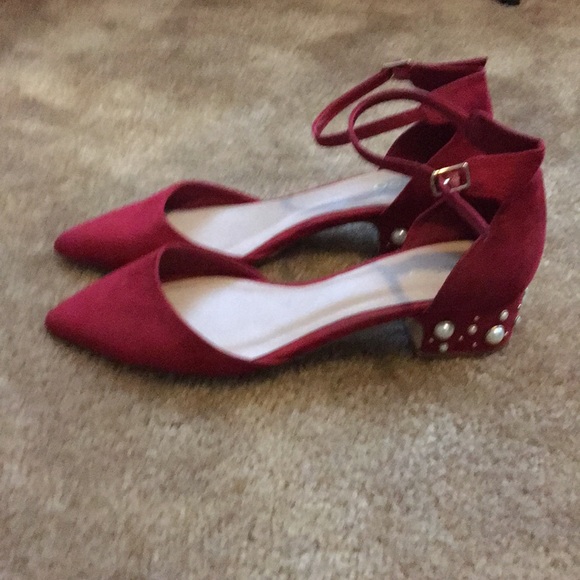 Aldo red Flats 8.5 with Pearl details - Picture 3 of 4